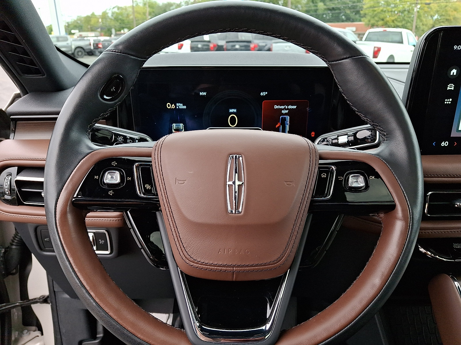Used 2025 Lincoln Aviator Reserve w/ Equipment Group 201A AWD/4WD image 20