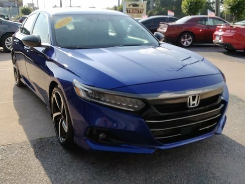 Used 2022 Honda Accord Sport image 5