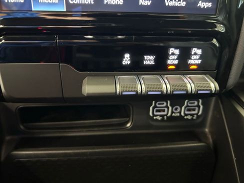 Used 2023 RAM 1500 Laramie RWD image 51