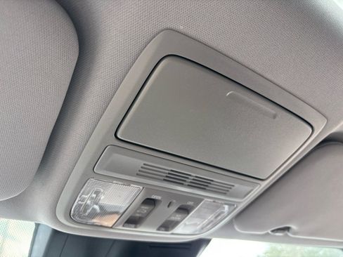 Certified 2021 Honda CR-V EX image 32