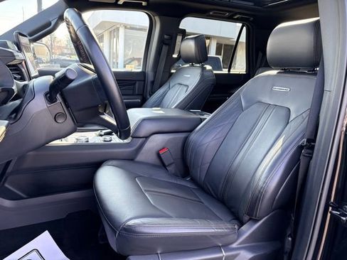Used 2024 Ford Expedition Max Platinum image 6