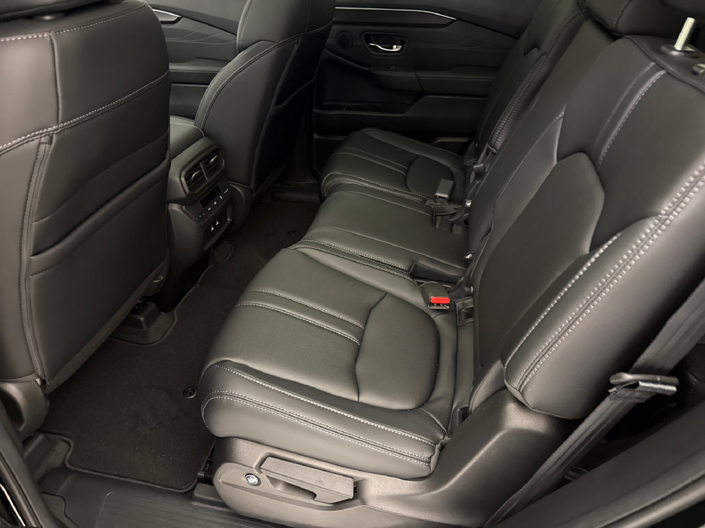 New 2026 Honda Pilot Touring image 18