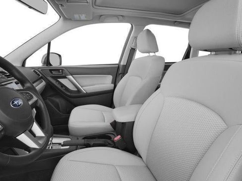 Used 2017 Subaru Forester 2.5i Premium AWD/4WD image 9