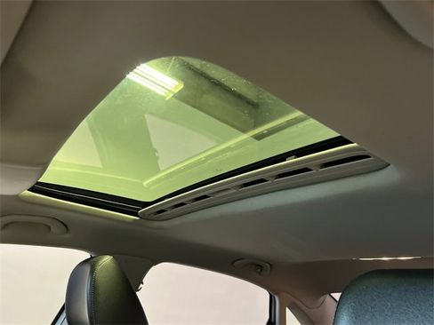 Used 2022 Volkswagen Passat 2.0T SE image 28