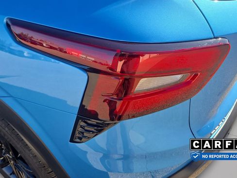 Used 2025 Chevrolet Trax ACTIV w/ Driver Confidence Package FWD image 23