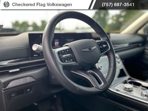 Used 2025 Genesis GV80 2.5T Standard AWD/4WD image 18