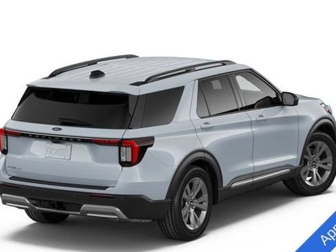 New 2026 Ford Explorer Active w/ Active Comfort Package AWD/4WD image 3