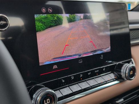New 2026 GMC Canyon AT4 AWD/4WD image 19