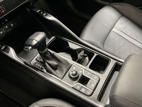 Used 2025 Kia Sorento S w/ Panoramic Sunroof Package image 16