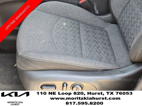Used 2023 Chevrolet Equinox LT FWD image 26