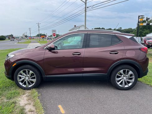 Used 2023 Buick Encore GX Essence w/ Advanced Technology Package FWD image 2