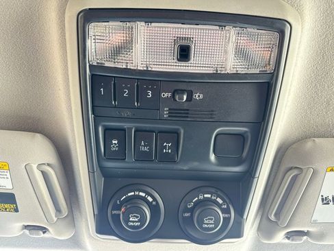 Used 2019 Toyota 4Runner TRD Off-Road Premium image 15