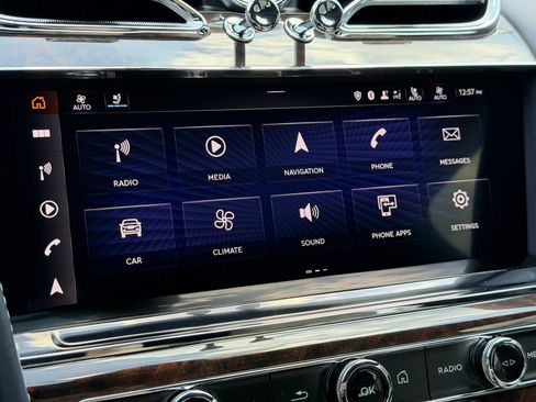 Certified 2023 Bentley Bentayga AWD/4WD image 26