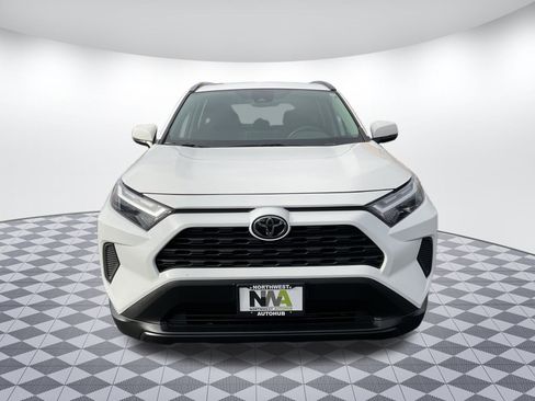 Used 2024 Toyota RAV4 XLE image 5
