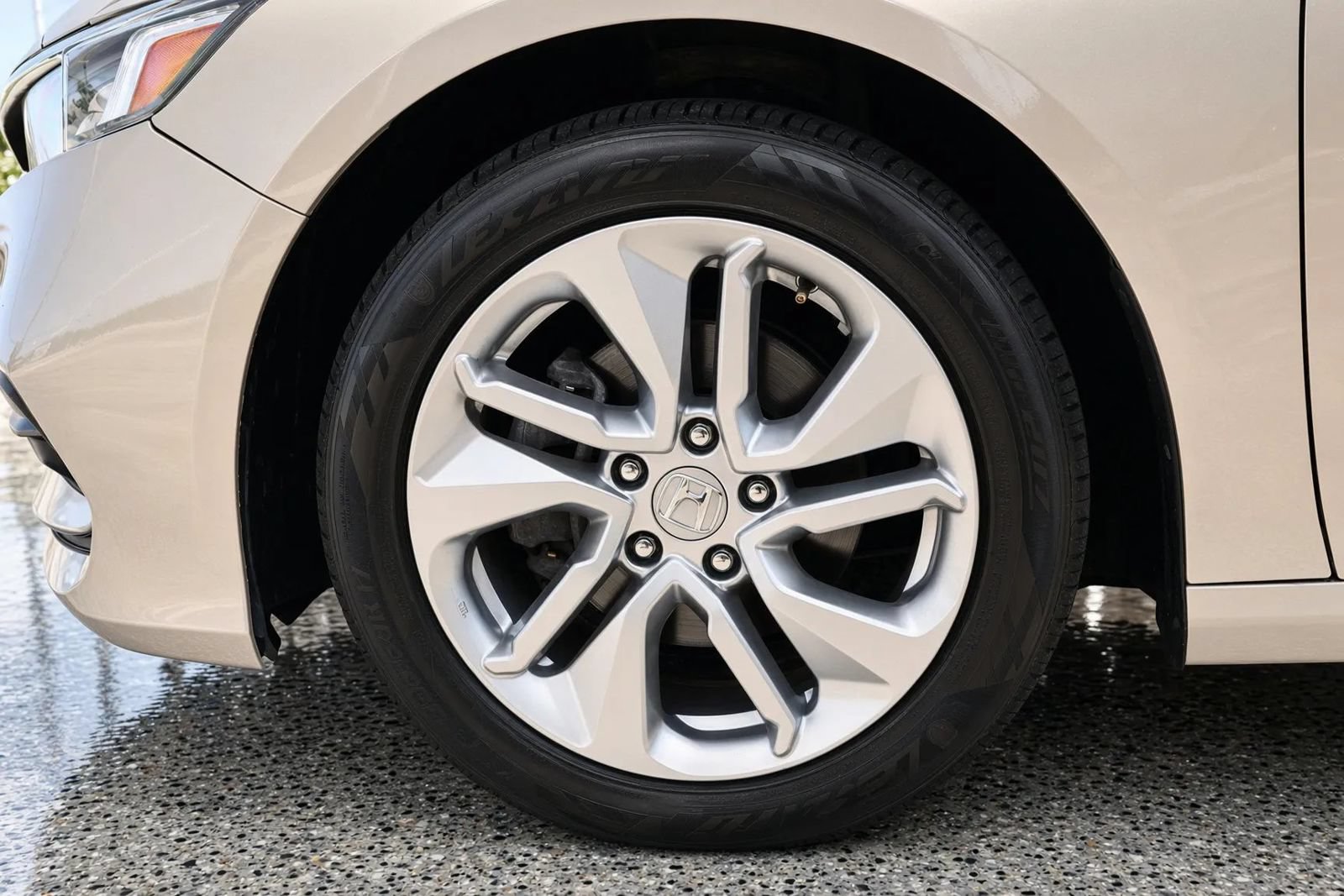 Used 2019 Honda Accord LX image 35