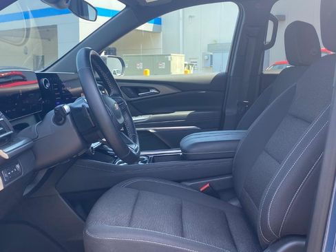 Certified 2025 Chevrolet Traverse LT image 12