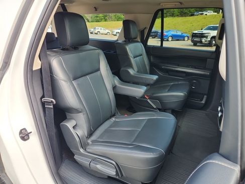 Used 2022 Ford Expedition Max XLT RWD image 45