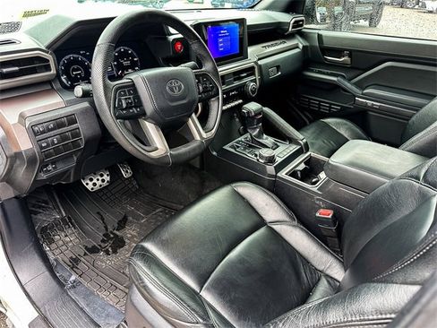 Used 2024 Toyota Tacoma TRD Sport image 14