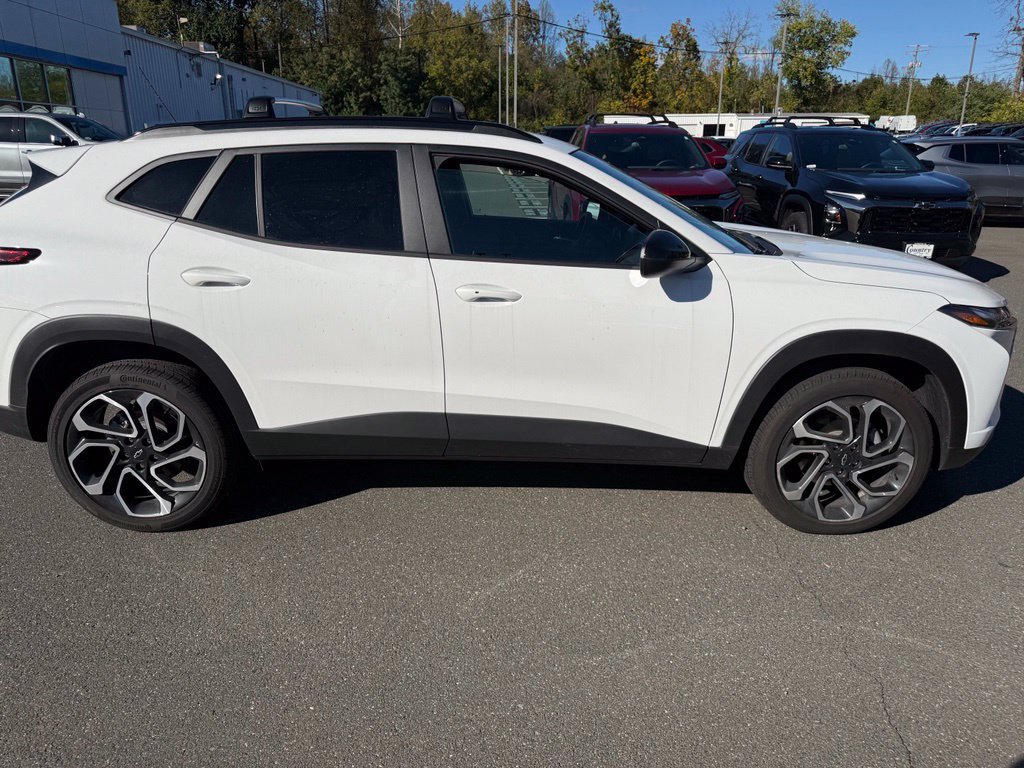 Used 2026 Chevrolet Trax RS w/ Driver Confidence Package FWD image 11