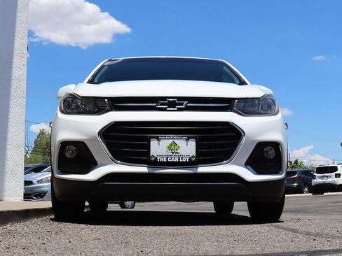 Used 2020 Chevrolet Trax LS FWD image 17