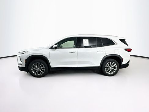 Used 2025 Buick Enclave Preferred FWD image 4