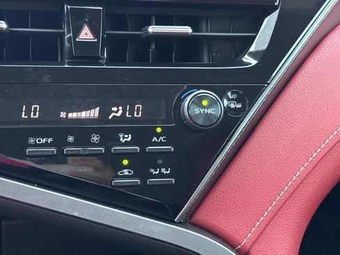 Used 2021 Toyota Camry XSE w/ Navigation Upgrade Package FWD image 27