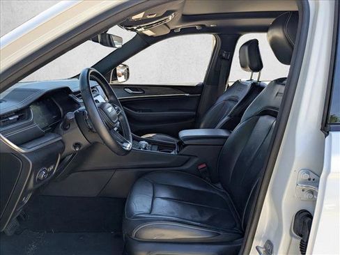 Used 2022 Jeep Grand Cherokee L Overland image 15