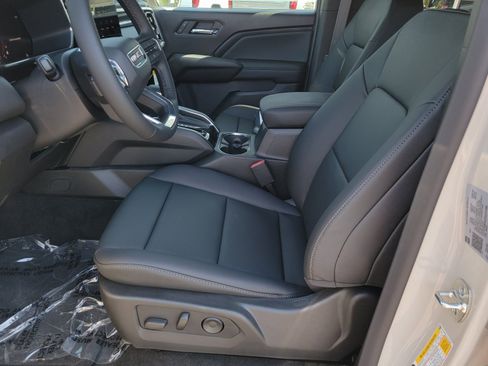 New 2026 GMC Canyon Elevation AWD/4WD image 6