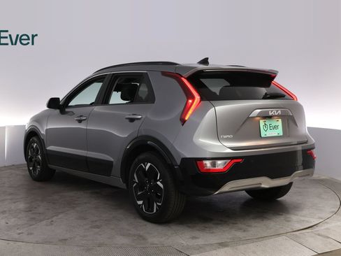 Used 2024 Kia Niro Wind w/ Wind Preserve Package FWD image 17