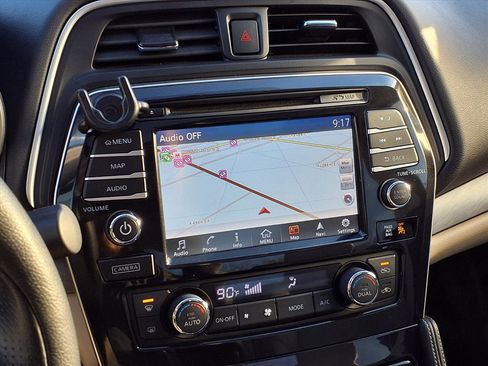 Used 2016 Nissan Maxima 3.5 SL w/ Interior Lighting Package image 16