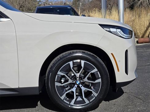 New 2026 BMW X3 xDrive30 w/ Premium Package image 9