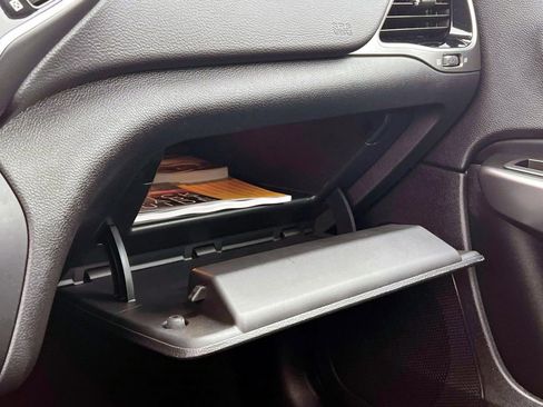 Used 2022 Jeep Cherokee Limited image 27