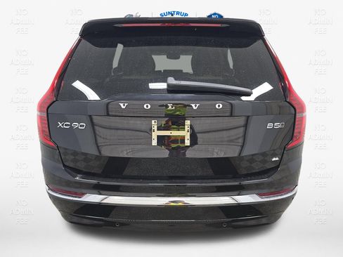 Used 2026 Volvo XC90 B5 Plus AWD/4WD image 15