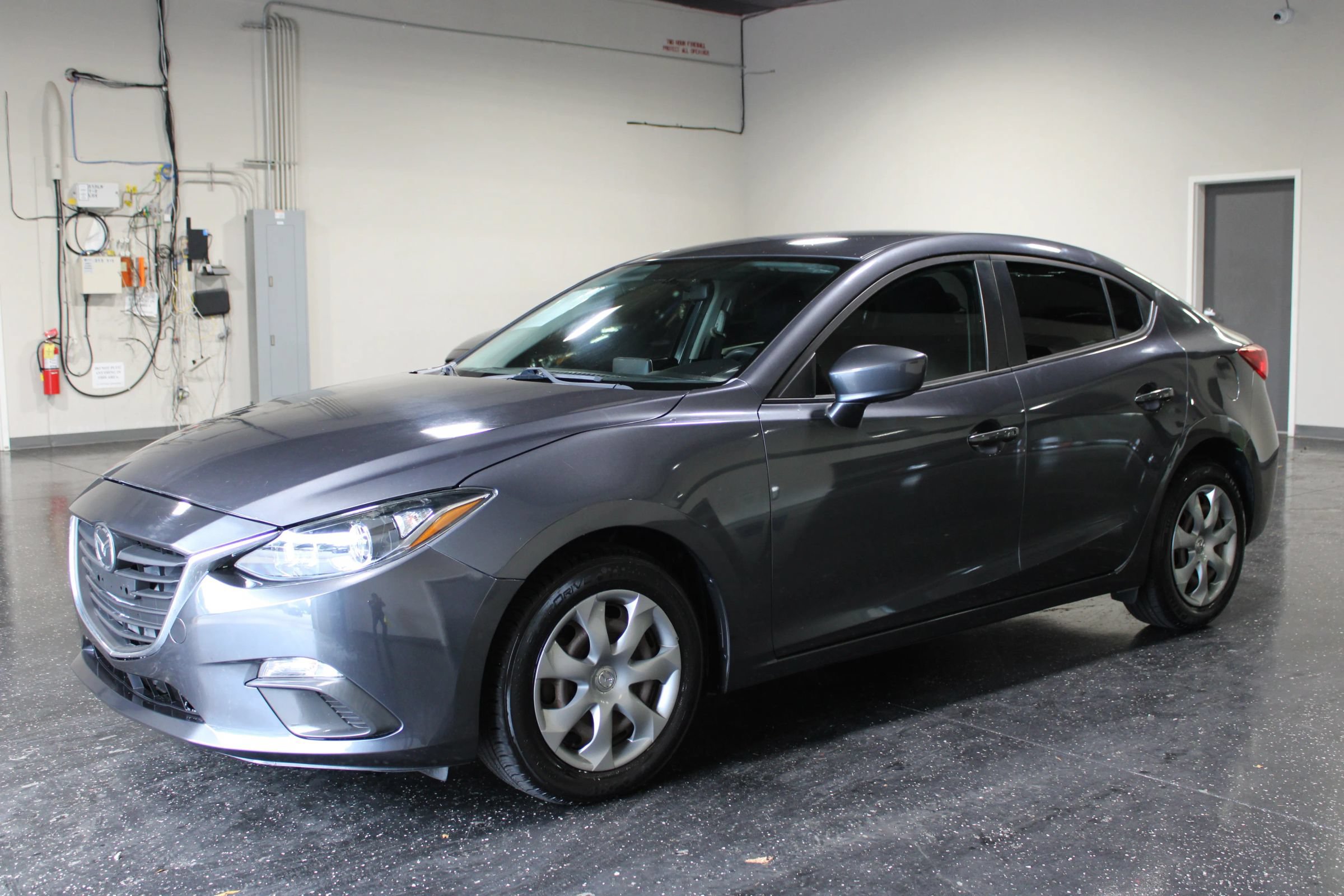 Used 2015 MAZDA MAZDA3 i Sport FWD image 7
