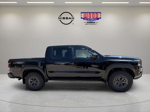 New 2026 Nissan Frontier PRO-4X w/ Tow Package AWD/4WD image 2