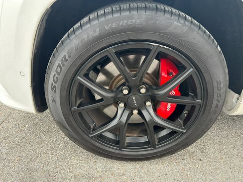 Used 2018 Jeep Grand Cherokee SRT AWD/4WD image 30