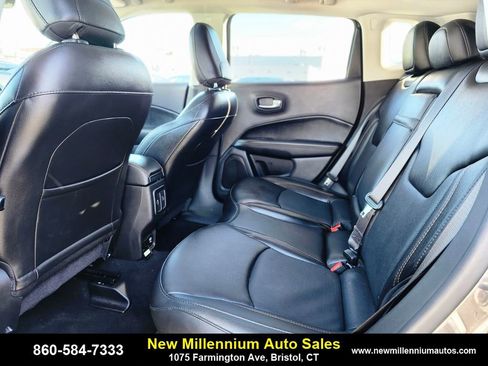 Used 2019 Jeep Compass Limited image 16