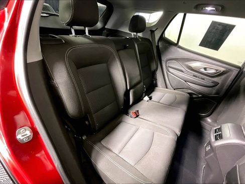 Used 2024 GMC Terrain SLE w/ Driver Convenience Package FWD image 36