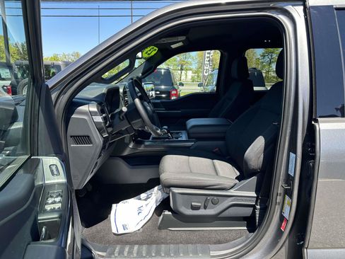 Used 2023 Ford F150 XLT w/ Equipment Group 302A High AWD/4WD image 17