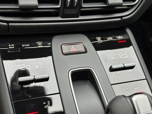 Certified 2026 Porsche Macan S AWD/4WD image 24