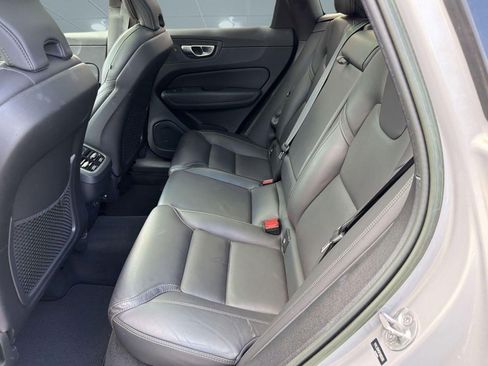 Used 2023 Volvo XC60 B5 Ultimate image 14