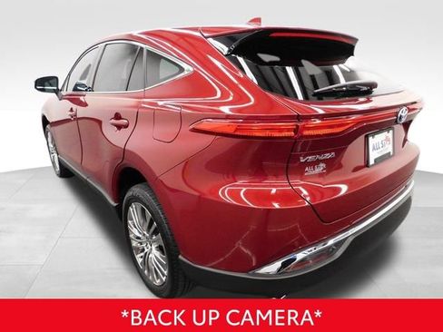 Used 2024 Toyota Venza Limited image 9