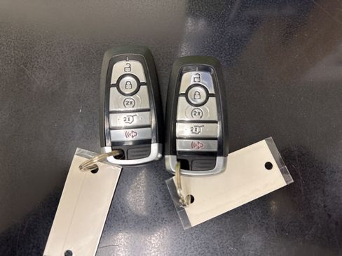 Certified 2024 Ford Edge SEL w/ Convenience Package image 41