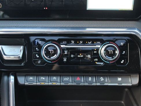 Used 2024 GMC Sierra 1500 Denali image 28