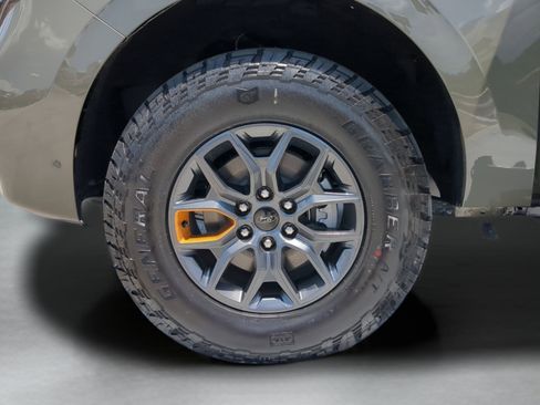 Used 2025 Ford Expedition Tremor AWD/4WD image 65