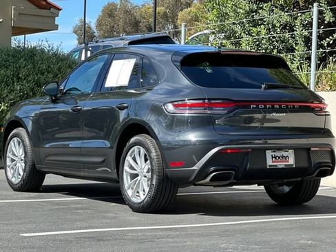 Used 2023 Porsche Macan AWD/4WD image 3