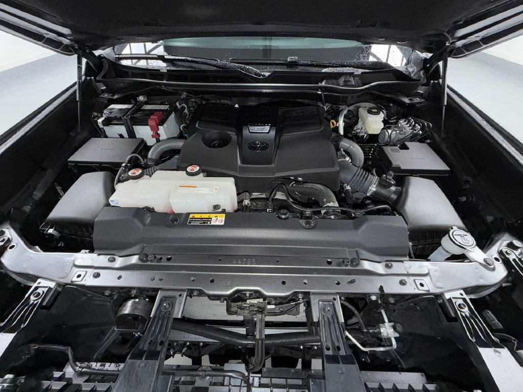 Certified 2025 Toyota Tundra Platinum AWD/4WD image 21