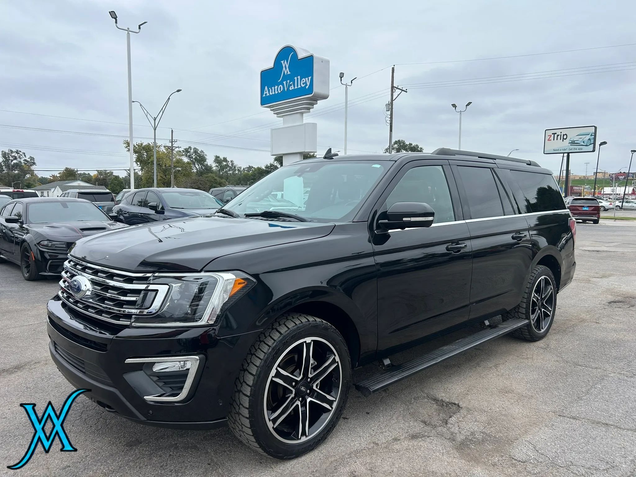 Used 2020 Ford Expedition Max Limited w/ Equipment Group 303A AWD/4WD image 3