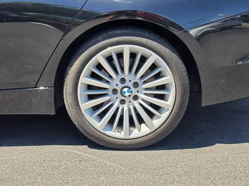 Used 2013 BMW 335i xDrive Sedan AWD/4WD image 4