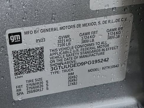 Used 2023 GMC Sierra 1500 Denali w/ Technology Package AWD/4WD image 16